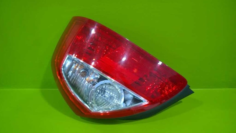 02 03 04 Q45 PASSENGER RIGHT LUXURY TAILLIGHT LAMP OEM 3317-36