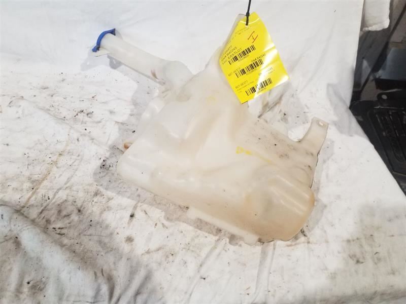 Wash Reservoir Fits 13-16 MKZ 3296085