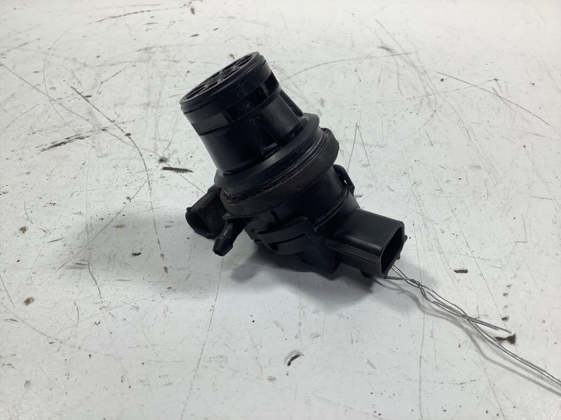 12-15 Honda Civic Washer Bottle Pump 76846-TA5-A01 OEM