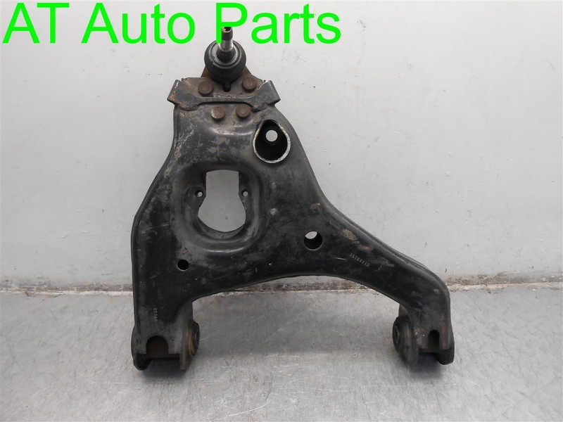 01-07 SILVERADO SIERRA 1500 4X2 FRONT RIGHT LOWER CONTROL ARM 6 LUG WHEEL OEM