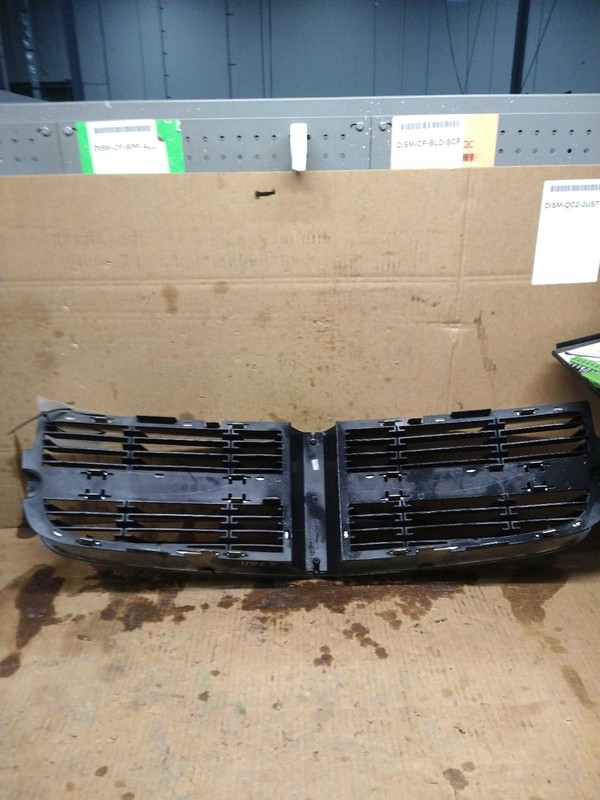 2010 Dodge Charger Grey Grille OEM 1CH87WS2AC Used 4DR SED GRY 192k Miles