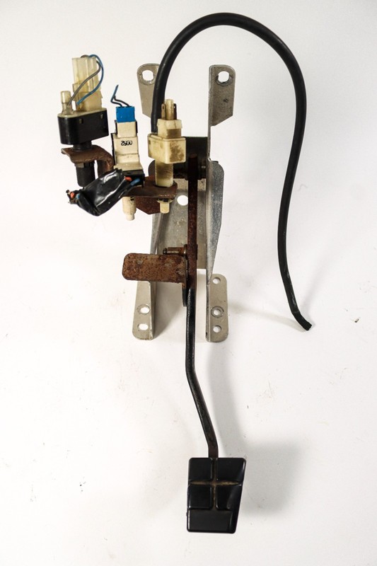 90-96 C4 Corvette Manual Transmission Brake Pedal Assembly used & Bracket*USED