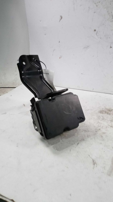 2023 Hyundai Venue ABS Pump & Motor Assembly OEM 31000 Mi Red 58910K2500