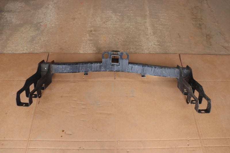 2014-2019 CHEVY SILVERADO 1500 REAR BUMPER TOW TRAILER HITCH BAR SUPPORT OEM