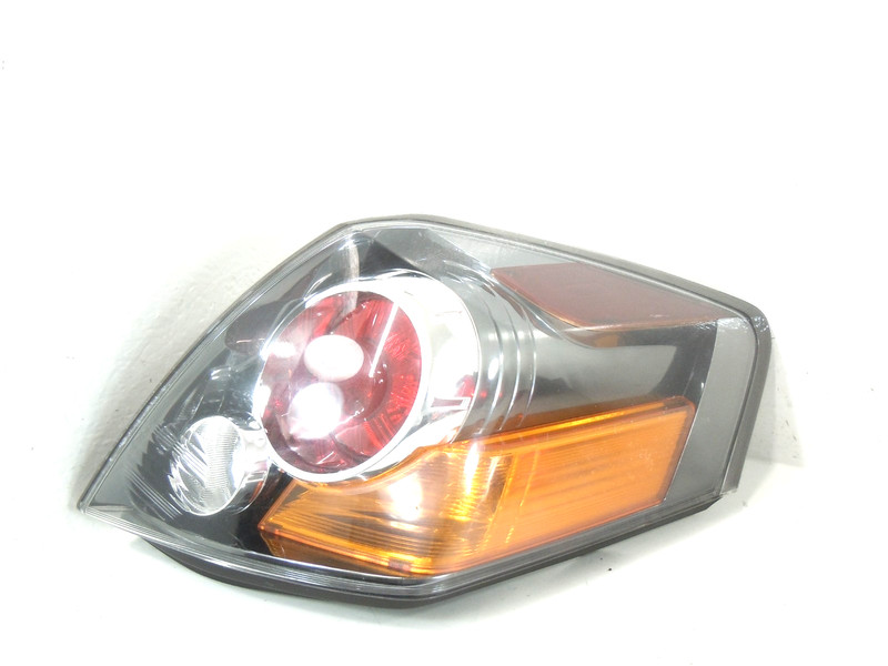 2007-2009 Nissan Altima Sedan Quarter Panel Mounted Tail Light Driver Left OEM