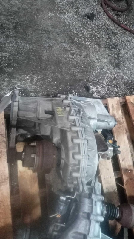 2010 Ford F150 Pickup Transfer Case Assembly 4WD OEM 150K Miles NJ25-18069