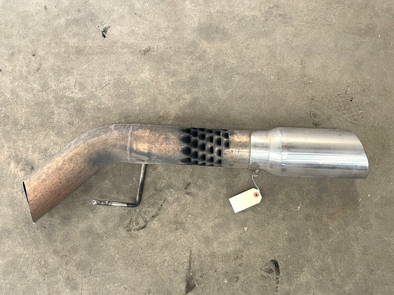 ⭐08-10 FORD F-250 SUPER DUTY 6.4L RIGHT EXHAUST MUFFLER TIP PIPE OEM LOT2563