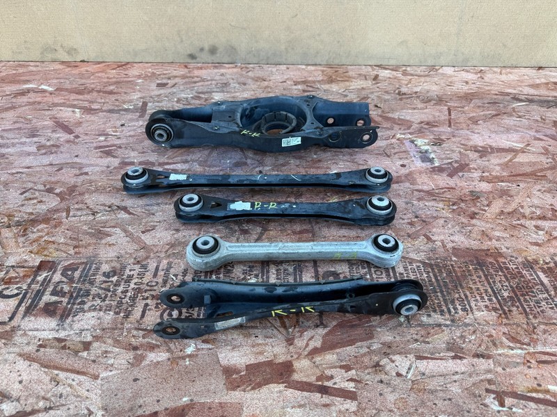GENESIS G70 2019-2025 OEM REAR RIGHT PASSENGER LOWER AND UPPER CONTROL ARMS SET