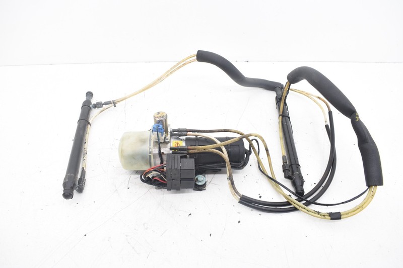 2001 Audi TT Roadster Hydraulic Convertible Top Motor Pump With Struts OEM KW89