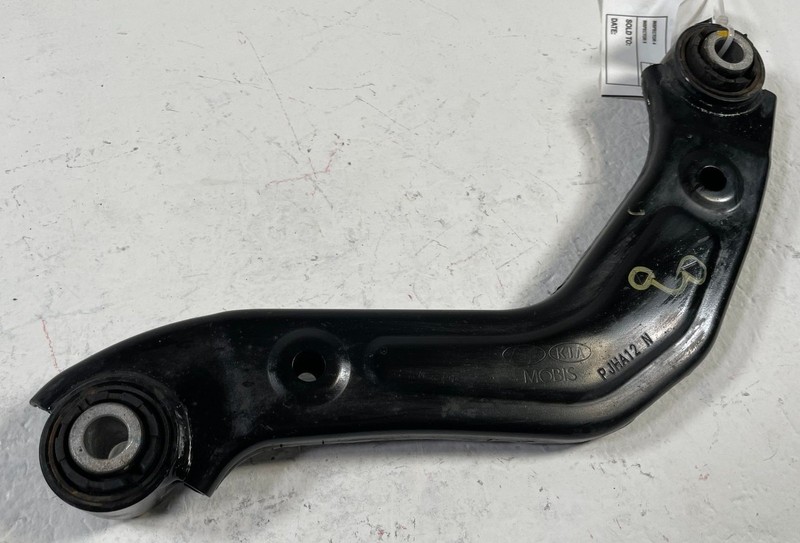 2021 - 2025 KIA SORENTO REAR LEFT OR RIGHT SIDE UPPER CONTROL ARM # 110081