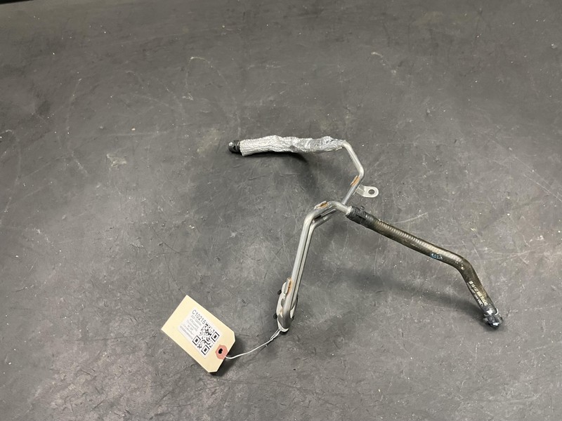 Turbocharger Oil Return Hose Tube 2021 Cadillac XT4 55507860 2019 2020 - 2023