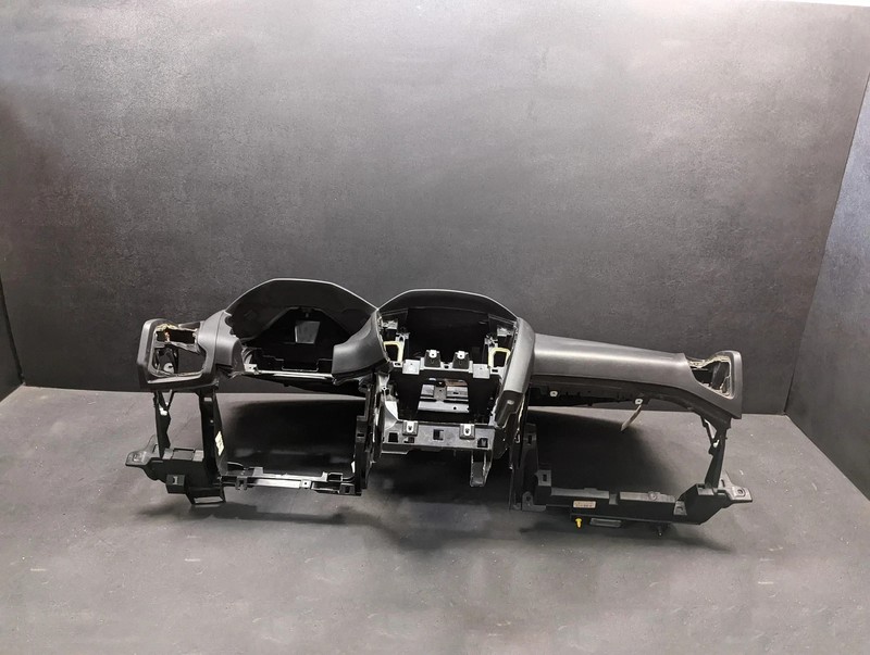 Dashboard Instrument Panel 2018 Ford Focus F1EZ-5804320-UA 2015 2016 2017 X