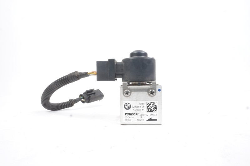 2014-2021 BMW i3 I01 Air Conditioning Valve Expansion Valve 9292569OEM