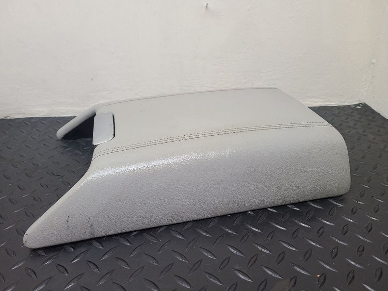05-06 Lincoln Navigator Floor Console Armrest Gray OEM 5L7Z-7806024-AAA