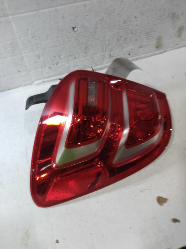 Used Left Tail Light Assembly fits: 2017 Chevrolet Equinox Left Grade A