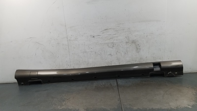 2011 Mercedes Benz AMG E 63 Right Side Skirt Rocker Panel #4899 P6