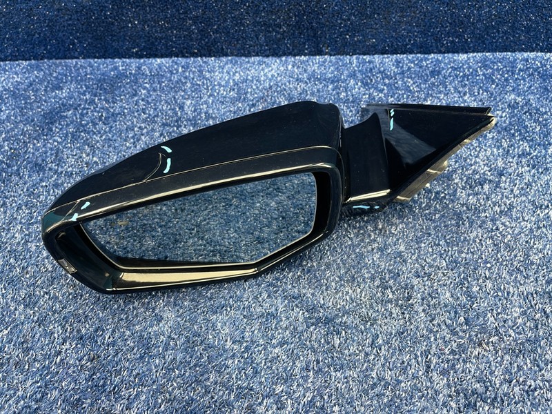 2016-2020 CADILLAC CT6 MIRROR ASSEMBLY OEM LEFT SIDE MIRROR WITH CAMERA 84016948