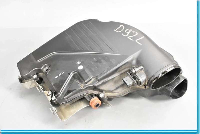 10-13 BMW F10 550i 650i Left Side Air Intake Cleaner Filter Housing Box OEM