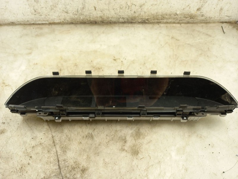 21 22 TOYOTA PRIUS L SPEEDOMETER CLUSTER
