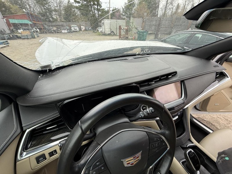 2017-2019 Cadillac XT5 Dash Panel Black