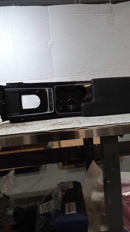 Used Front Lower Center Console fits: 2017 Jaguar Xe floor leather armrest Front