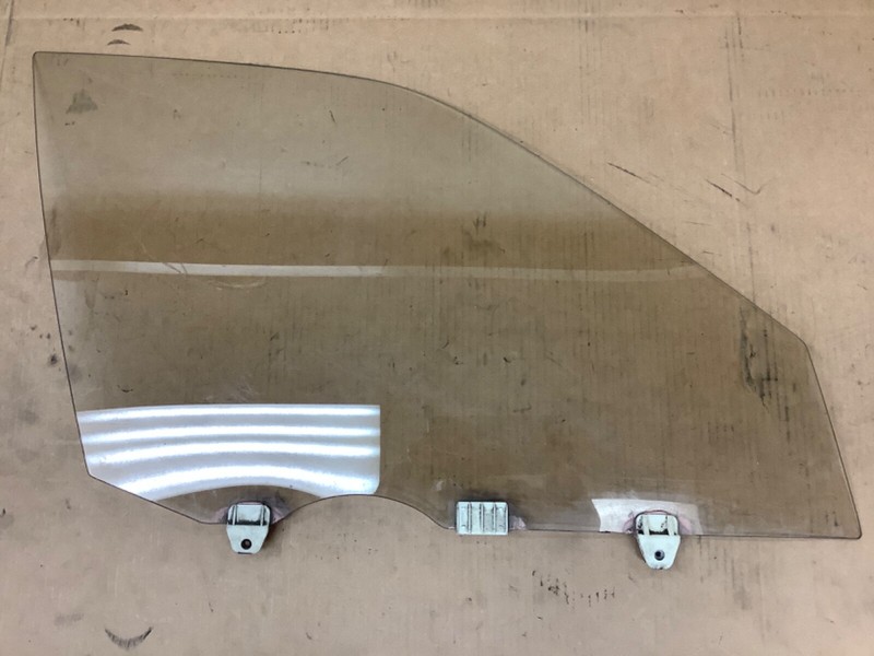 91-95 Legend 4D Right Front Door Glass Passenger Side Window Used Bronze OEM