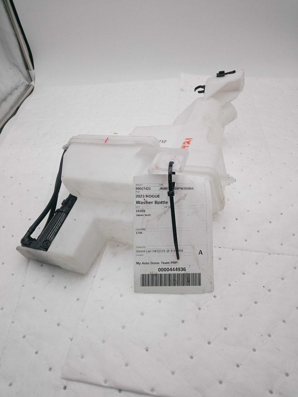 2023 Nissan Rogue Washer Fluid Reservoir OEM Red 1.5L 16000 Miles NJ25-27421