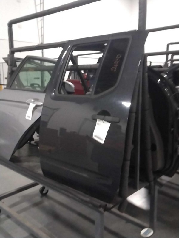 2013 Nissan Frontier Left Front Door Grey 126785 Used 121k Miles