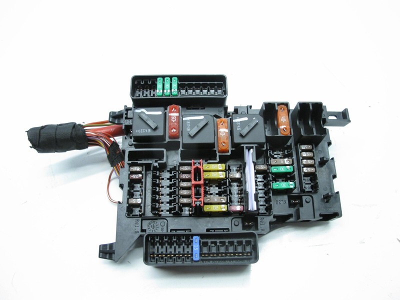 14-19 MINI COOPER S F55 F56 2.0 CABIN FUSE RELAY BOX CONTROL MODULE OEM 010224A