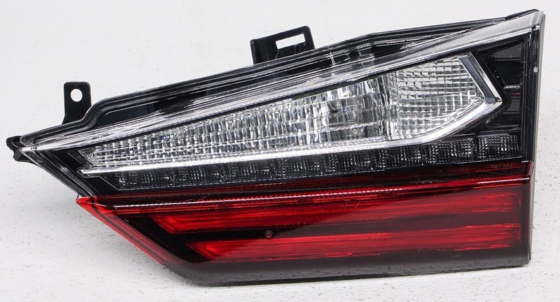 81580-0E090 OEM Lexus RX350, RX450h, Right Hand Side LED Tail Lamp (Trim Chip)