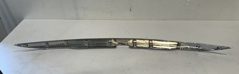 2010-12 TOYOTA AVALON REAR CHROME GARNISH OEM PART# 76801-07041