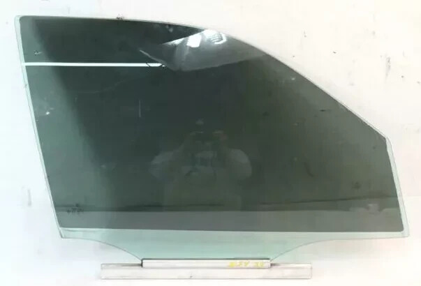 96-03 Mercedes W210 E320 E430 Front Right Passenger Side Door Window Glass OEM