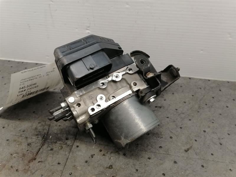 Anti-Lock Brake Part Actuator And Pump Assembly Fits 14-15 LEXUS IS250 1143428