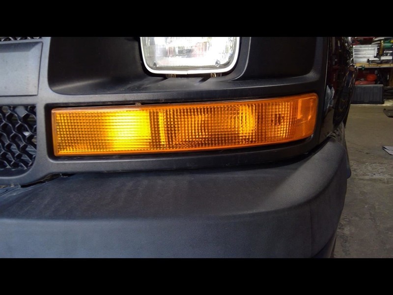 Driver Corner/Park Light Below Headlamps Fits 03-23 EXPRESS 2500 VAN 1655474
