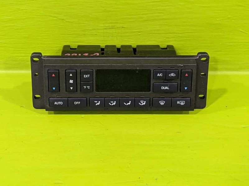 03 04 05 06 TOWN CAR AUTOMATIC TEMPERATURE CLIMATE CONTROL SWITCH OEM 3813-2