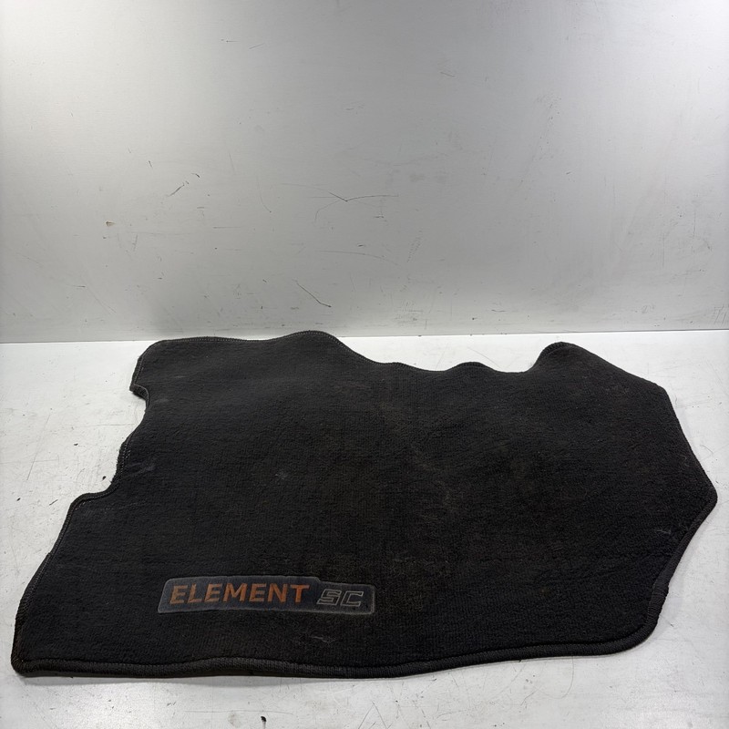 07-08 Honda Element SC Right Front Floor Mat 83602-SCV-A91ZA OEM