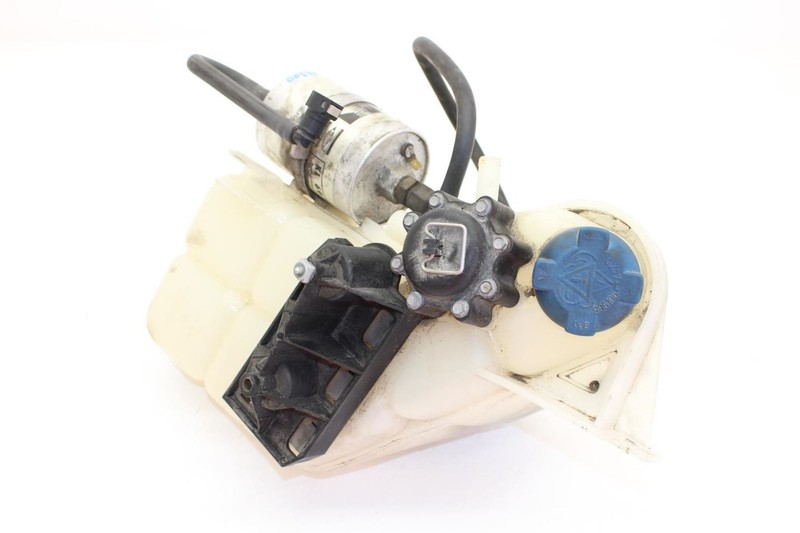 2000 Porsche 911 Carrera 4 Engine Overflow Coolant Reservoir 99610604756