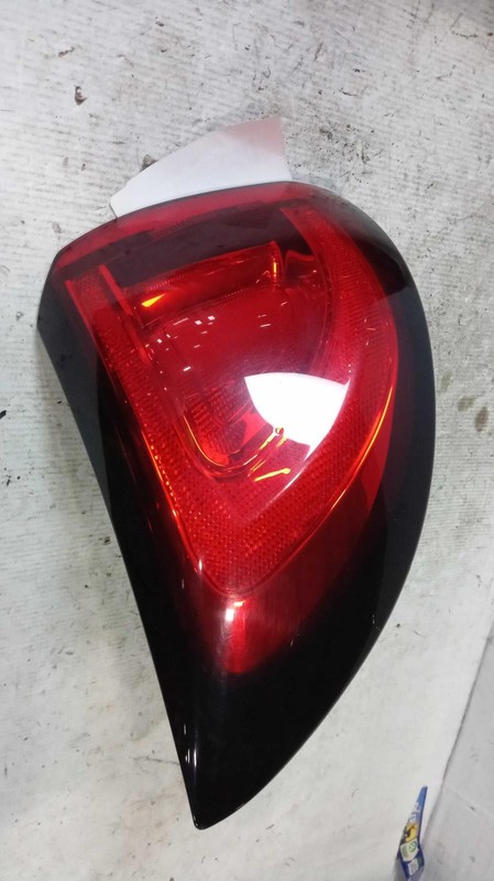 2021 Chrysler Voyager Left Tail Light Assembly Grey OEM 637823 144K Miles