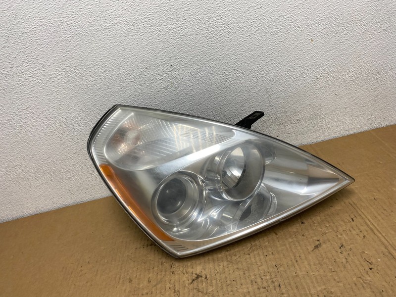 2008-2012 Kia Sedona Right Passenger RH Side Headlight Halogen DEPO AC7783 DW