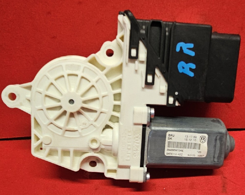 2009 - 2012 VW Volkswagen Tiguan REAR RIGHT Window Motor 5N0-959-704-E-VW1