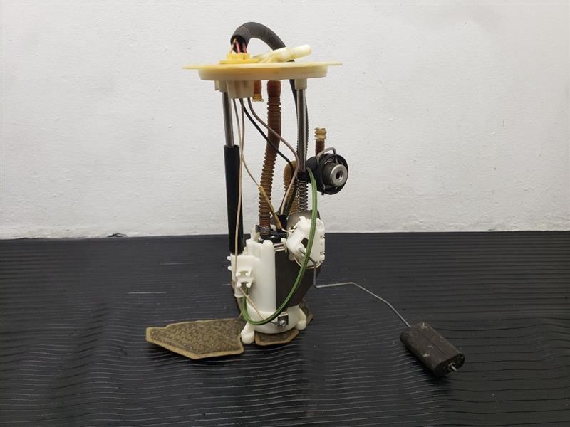 03-04 Ford Expedition 4.6L Fuel Pump Assembly OEM 2L1Z-9H307-CH