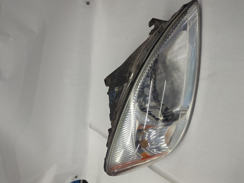 00-'07 FORD TAURUS Right passenger headlight OEM Grade B