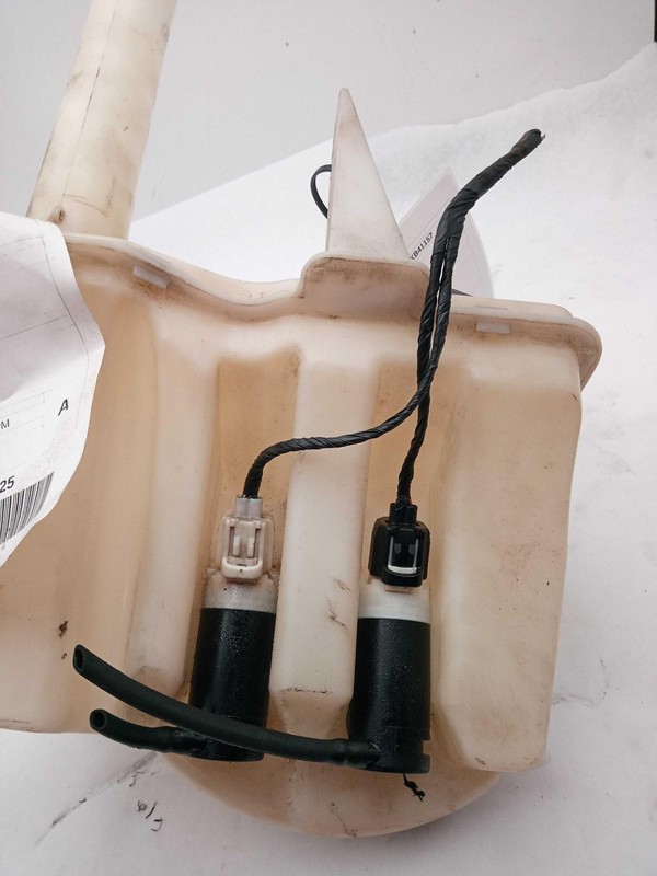 2004 Ford Escape Washer Fluid Reservoir OEM Silver 3.0L 130K Miles