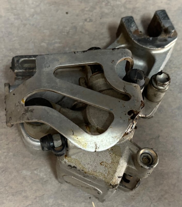 1996 Honda XR600R XR 600R Rear Back Disk Brake Caliper & Bracket Mount 1997 Z3