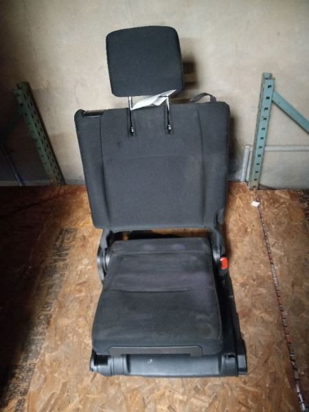 13 14 15 16 17 18 19 Toyota 4 Runner Passenger Side Right Rear Seat