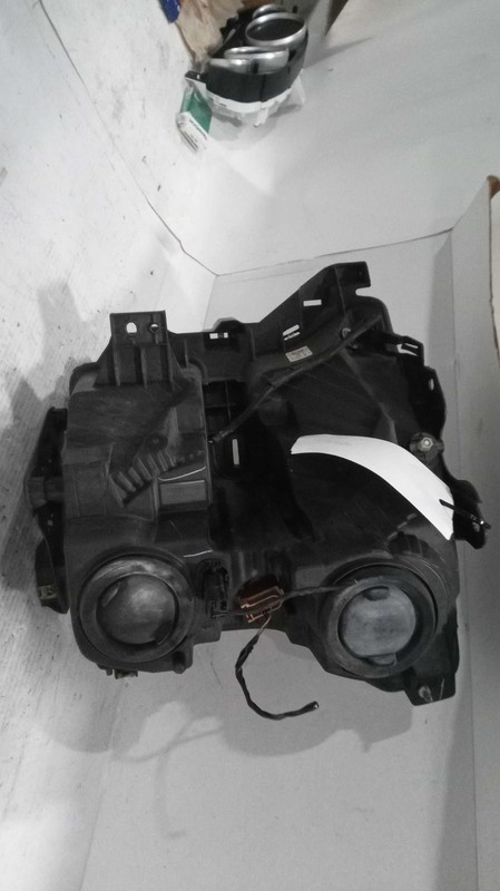 Used Right Headlight Assembly fits: 2017 Ford F150 PICKUP halogen blacked out ba