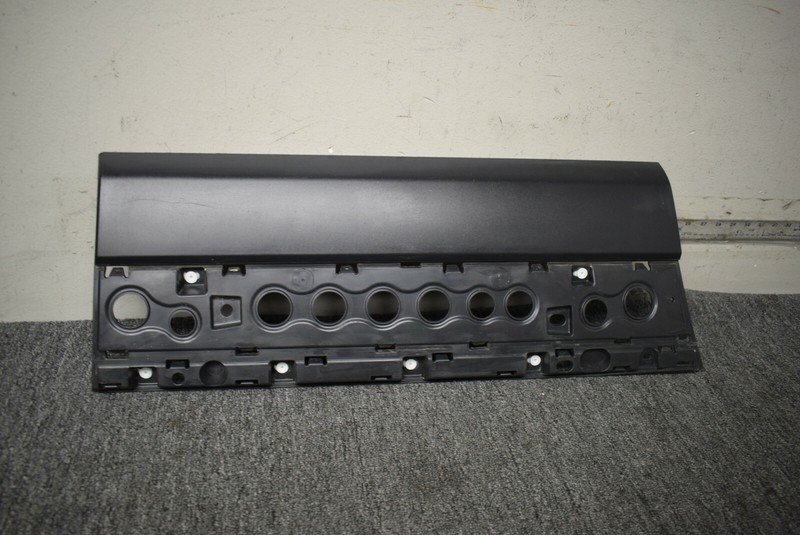 2013-2017 LAND ROVER LOWER DOOR MOLDING FACTORY OEM