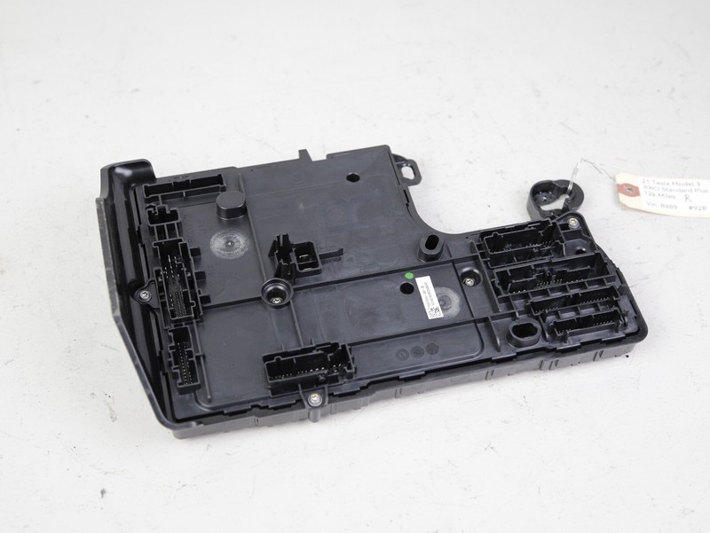 2017-2023 TESLA M 3 RWDFRONT RIGHT SIDE VOLTAGE BODY CONTROL MODULE UNIT OEM