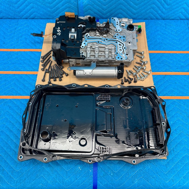 2012–2016 BMW 328i F30 Automatic Transmission Valve Body Mechatronic OEM