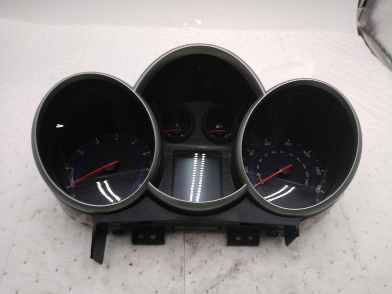 2012 Chevrolet Cruze Speedometer Gauge OEM Tan 104K Miles NJ25-24150-611531